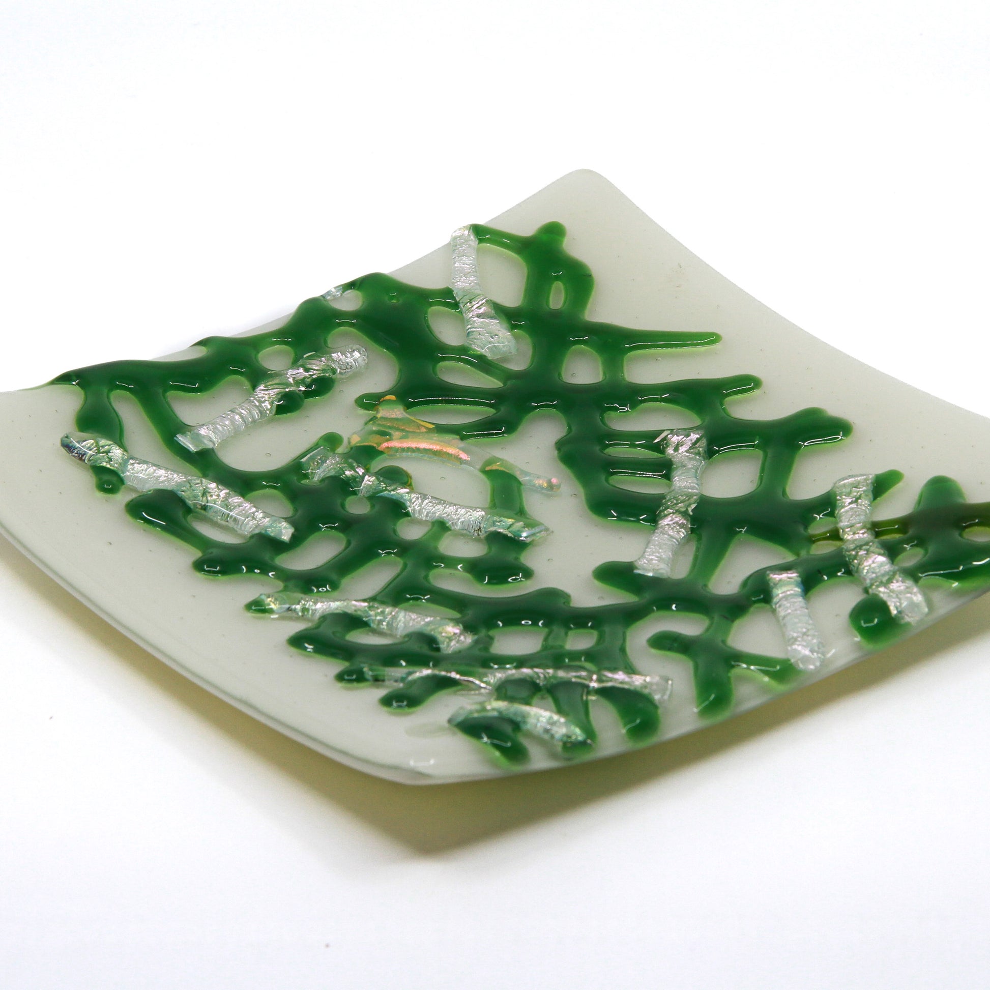 white plate with green stringers
