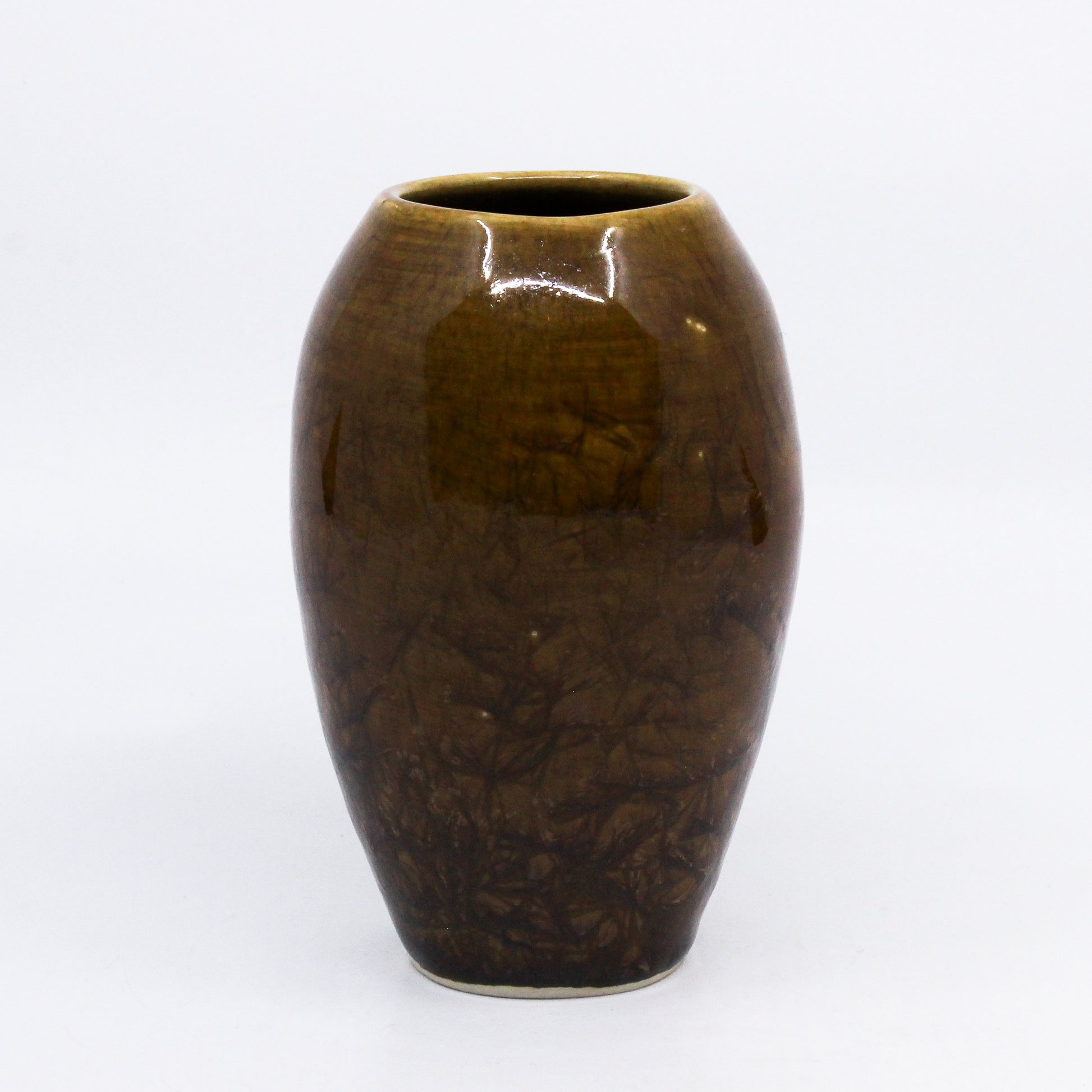 brown crystalized vase