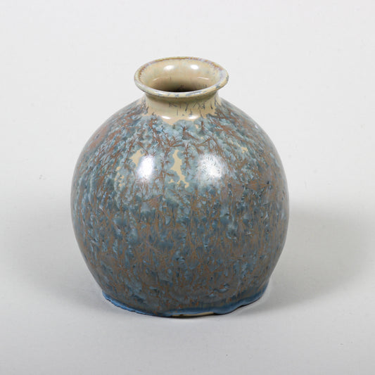 Stout Vase - Lipped Rim