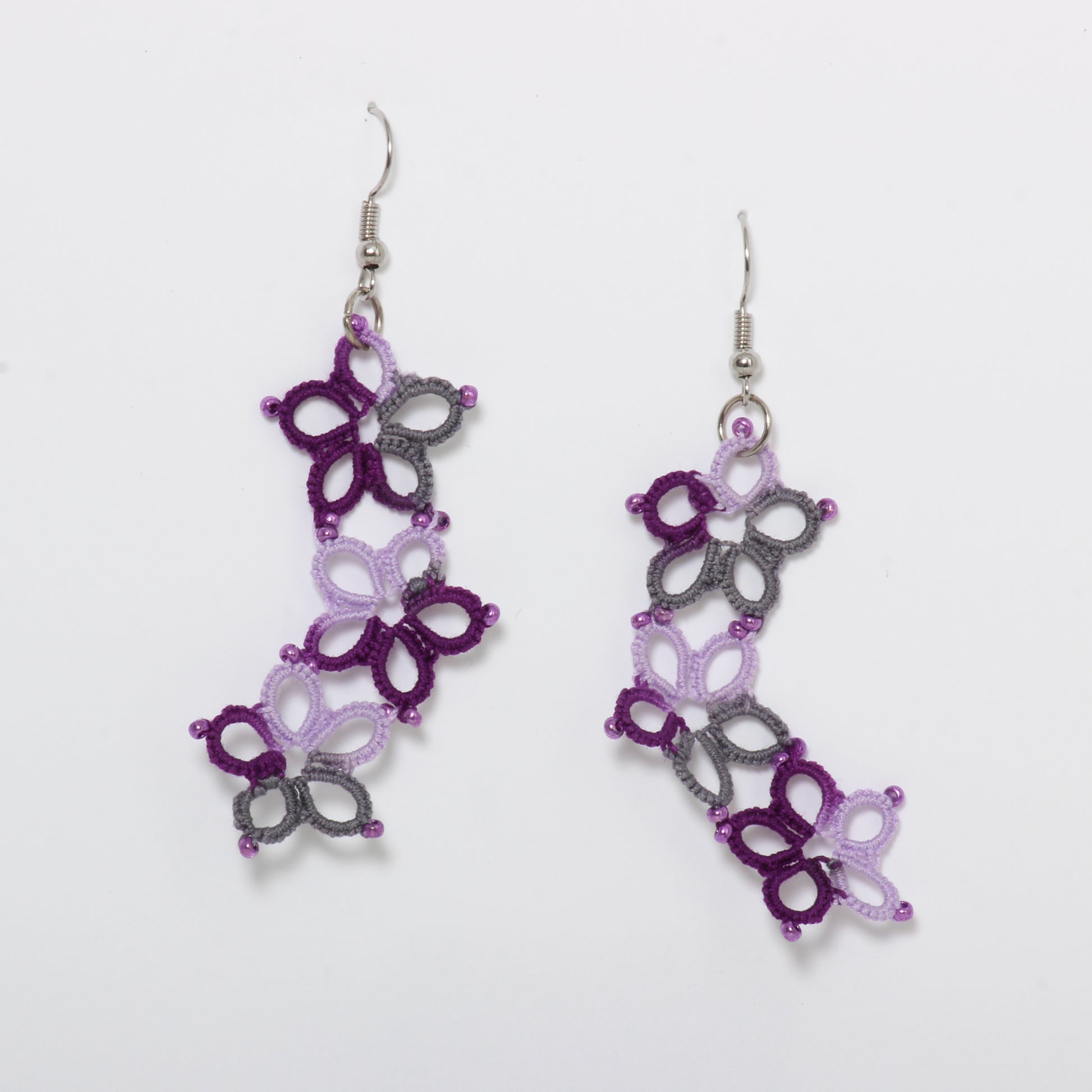 Tatted earrings: purple flowers