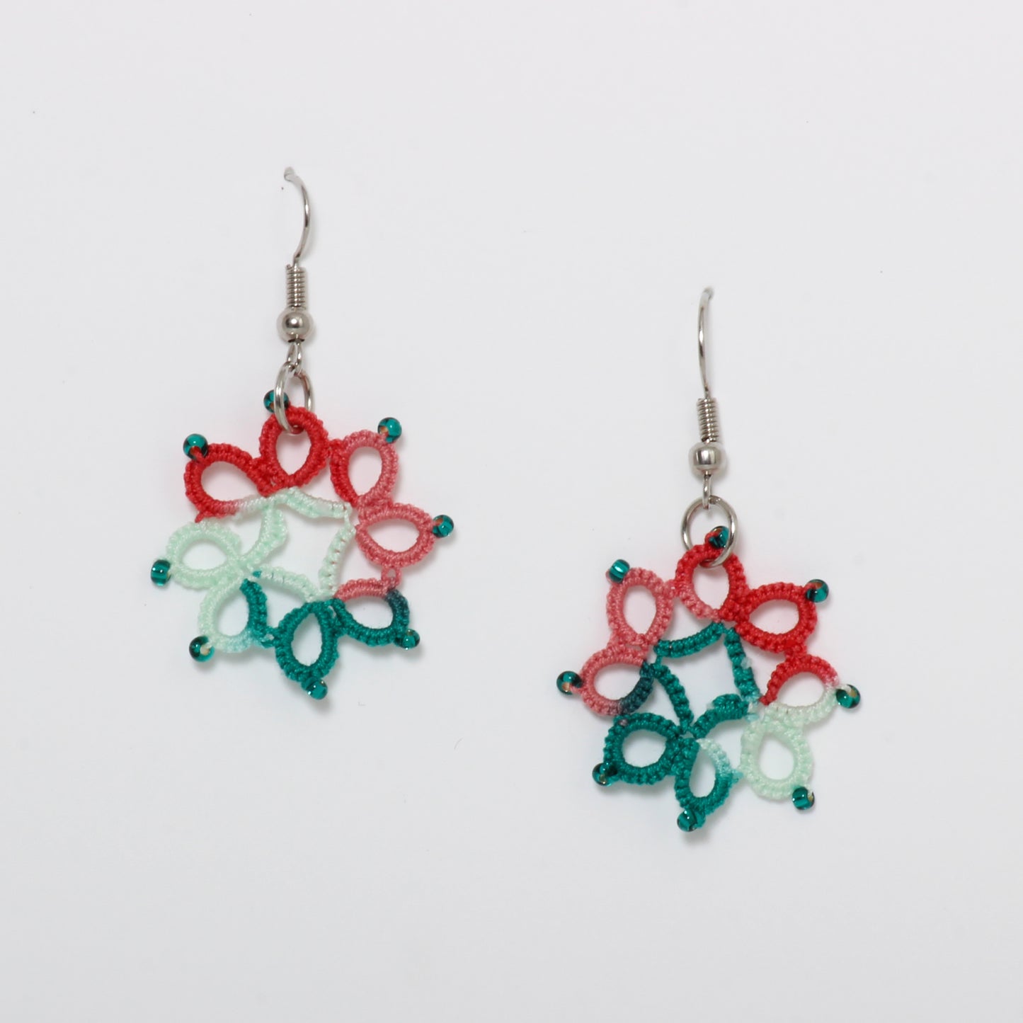 Tatted earrings: beads