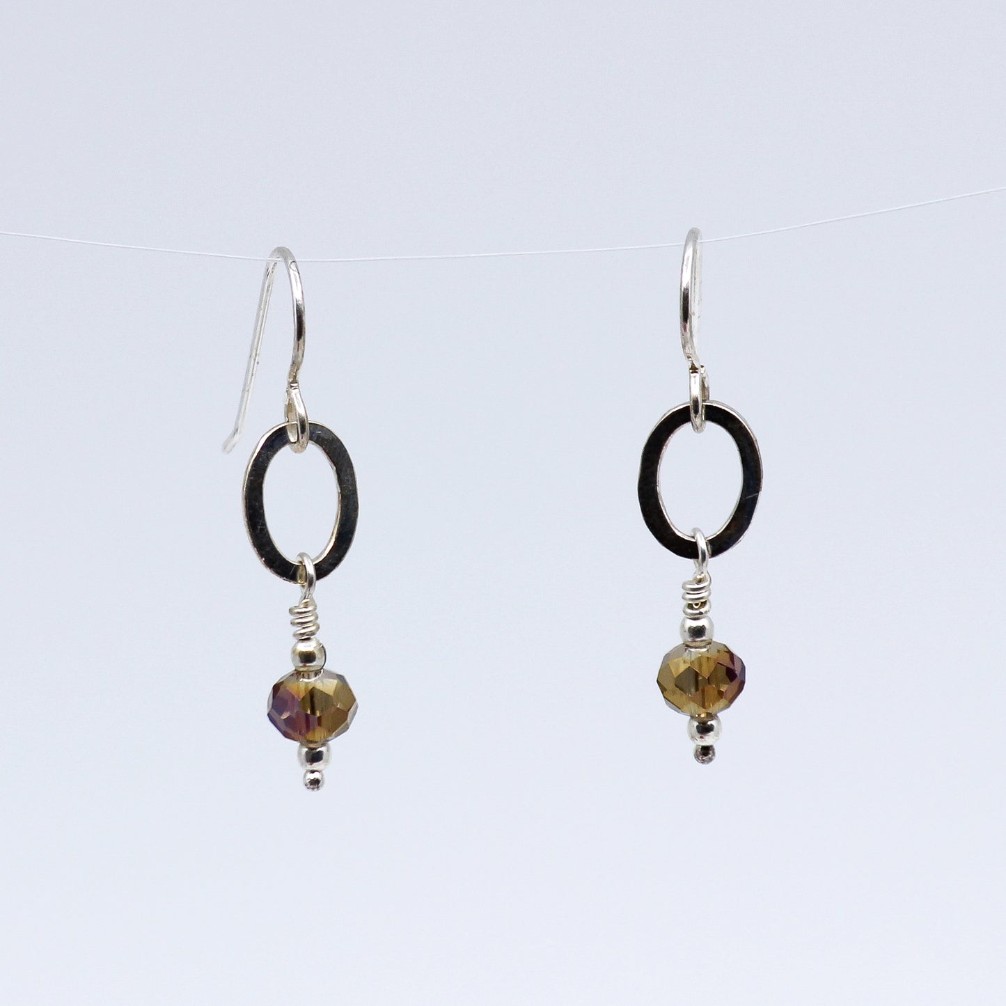 Oval link earrings with Czech crystal