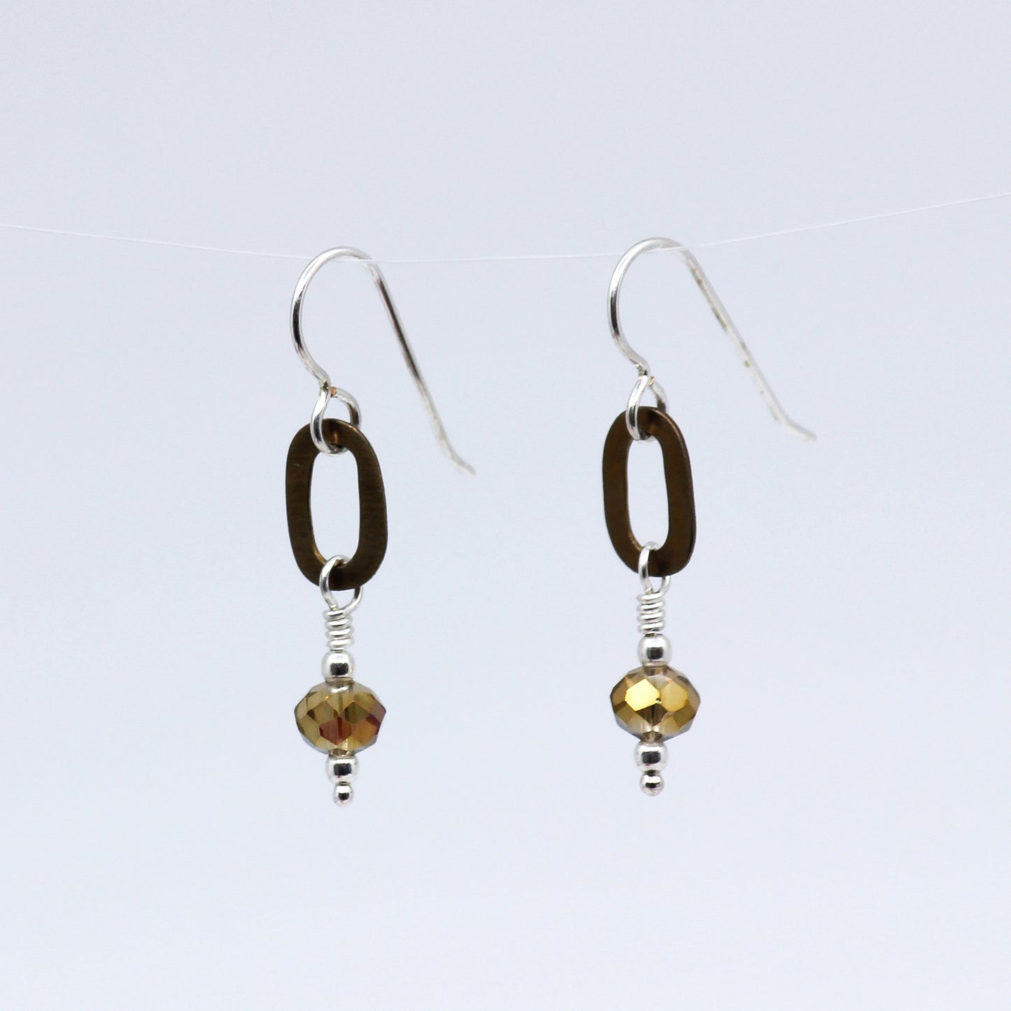 Oval link earrings with Czech crystal