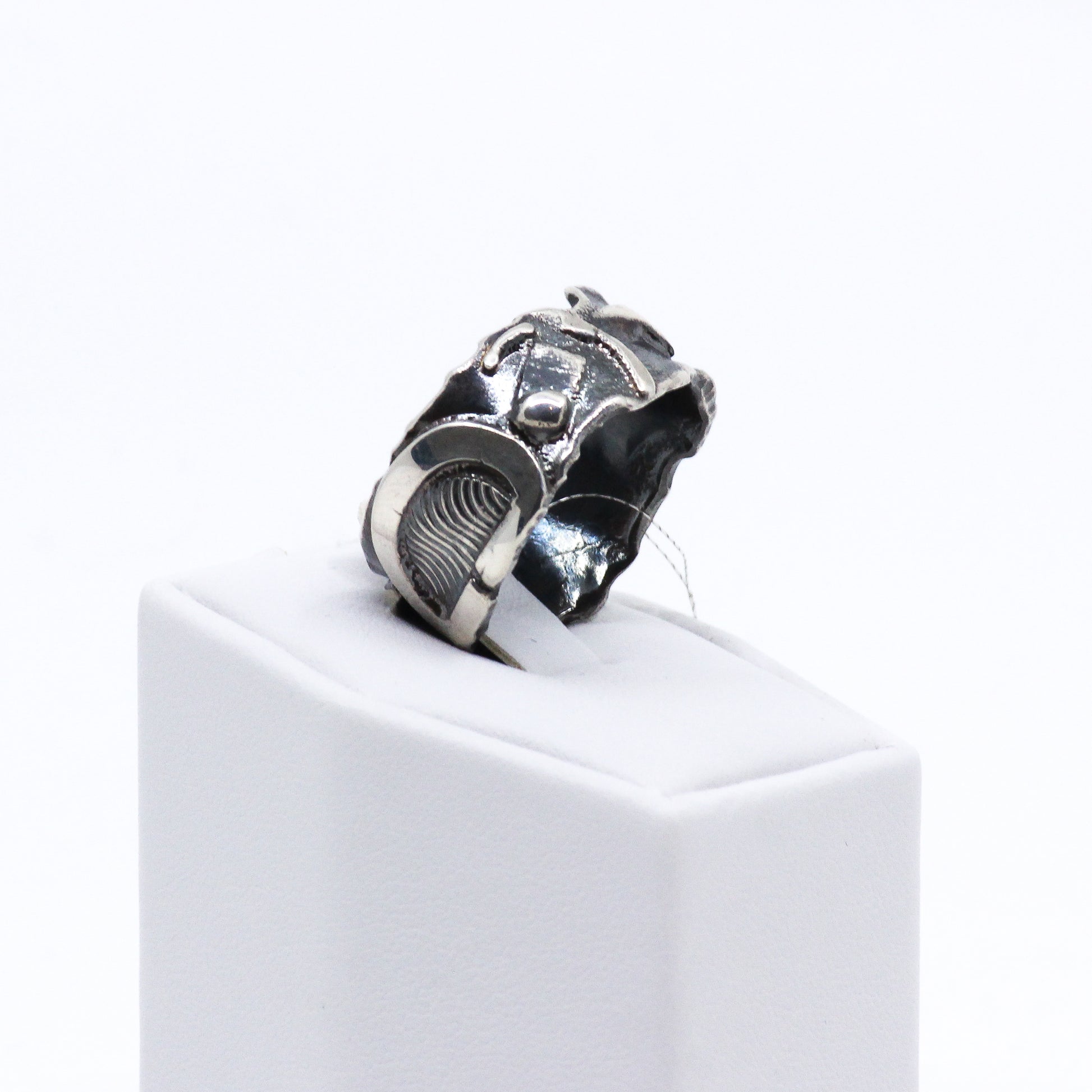 Chunky fused band ring