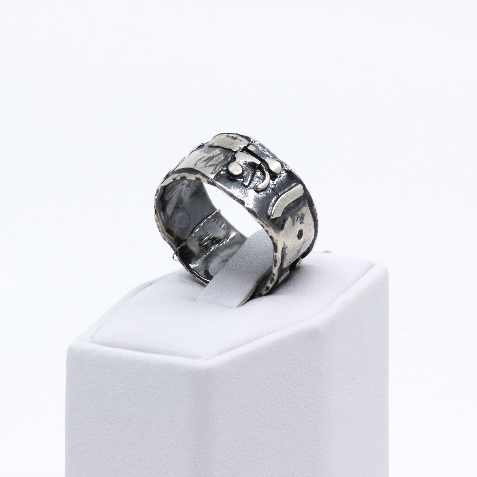 Chunky fused band ring