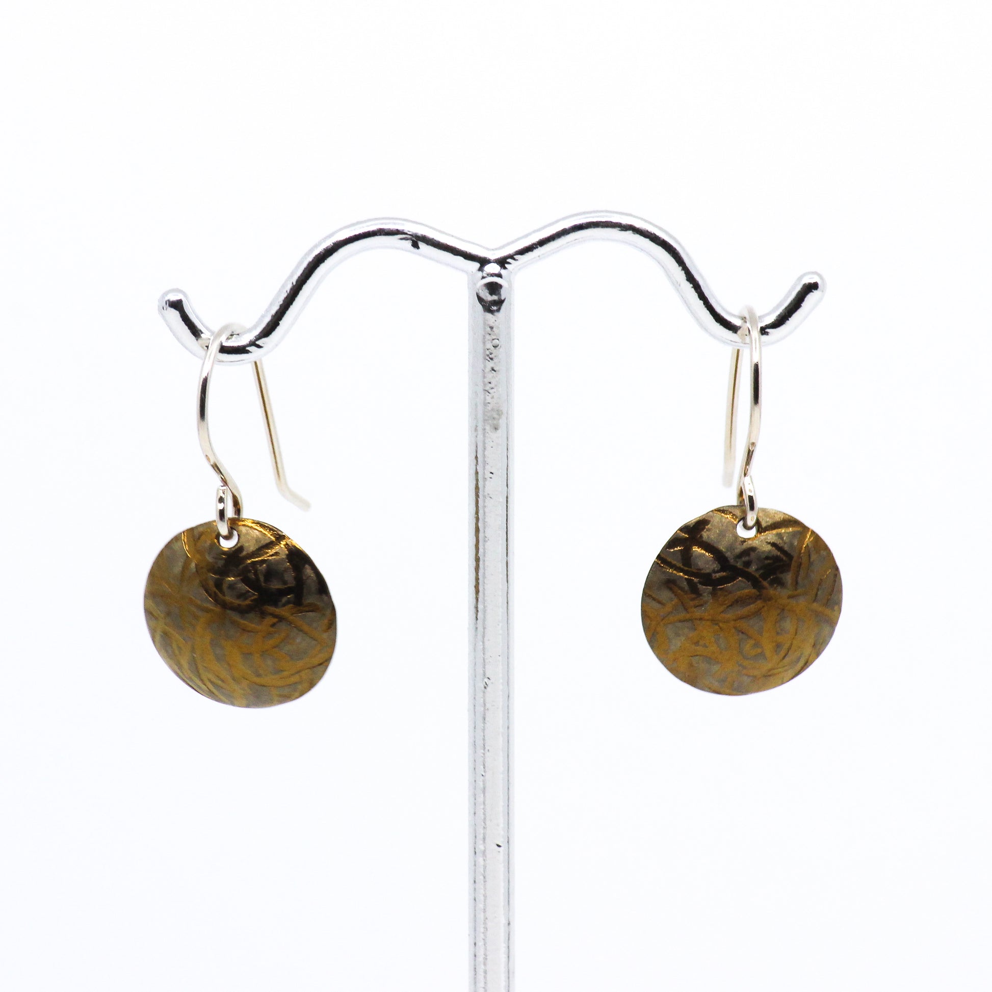 Round gold earrings