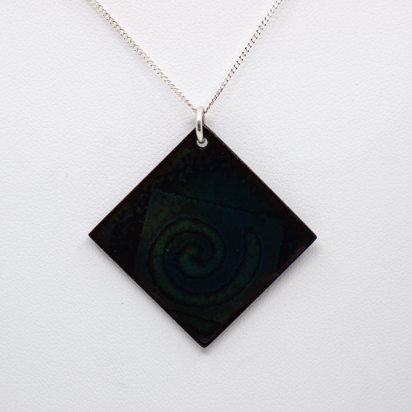 Spiral square enamel necklace