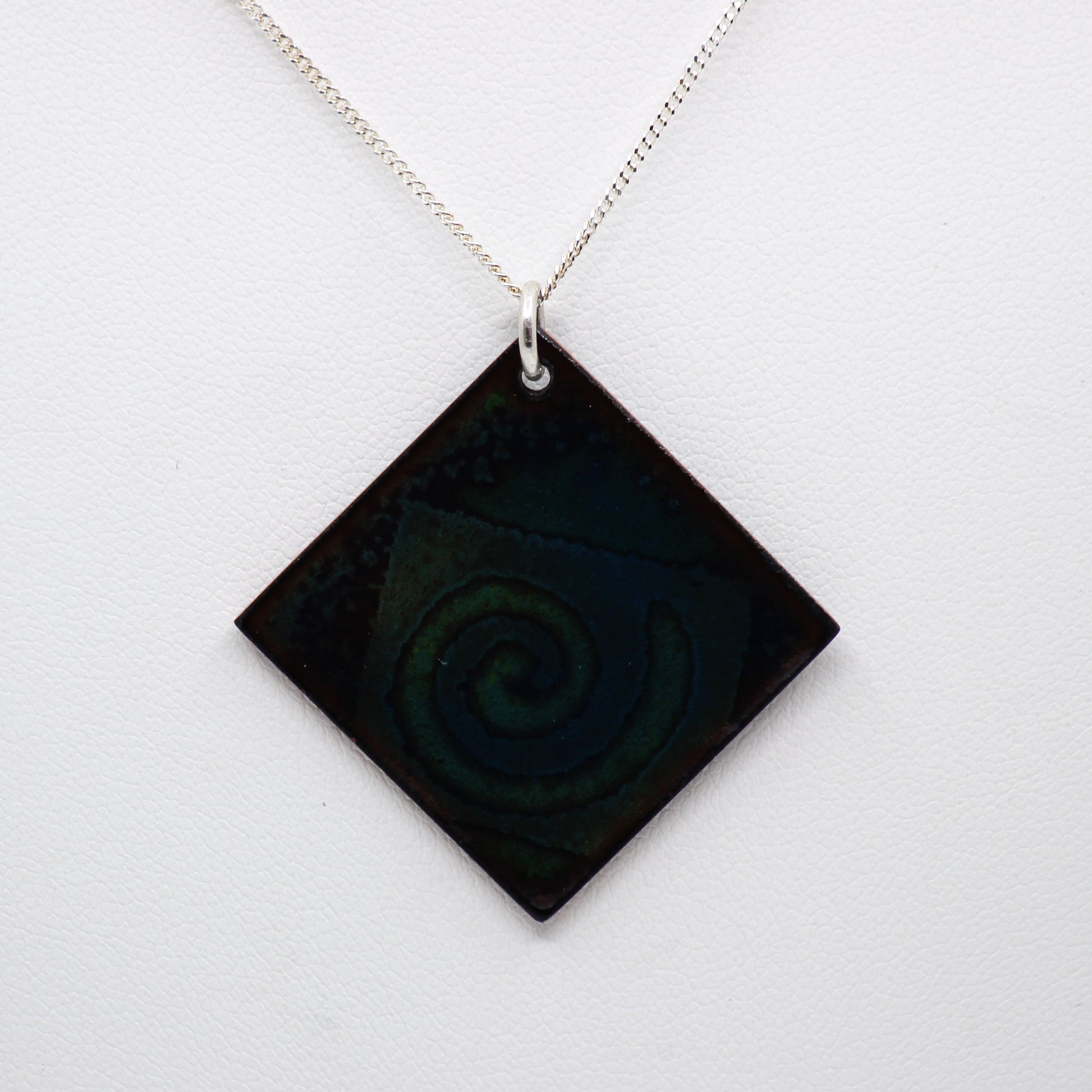 Spiral square enamel necklace