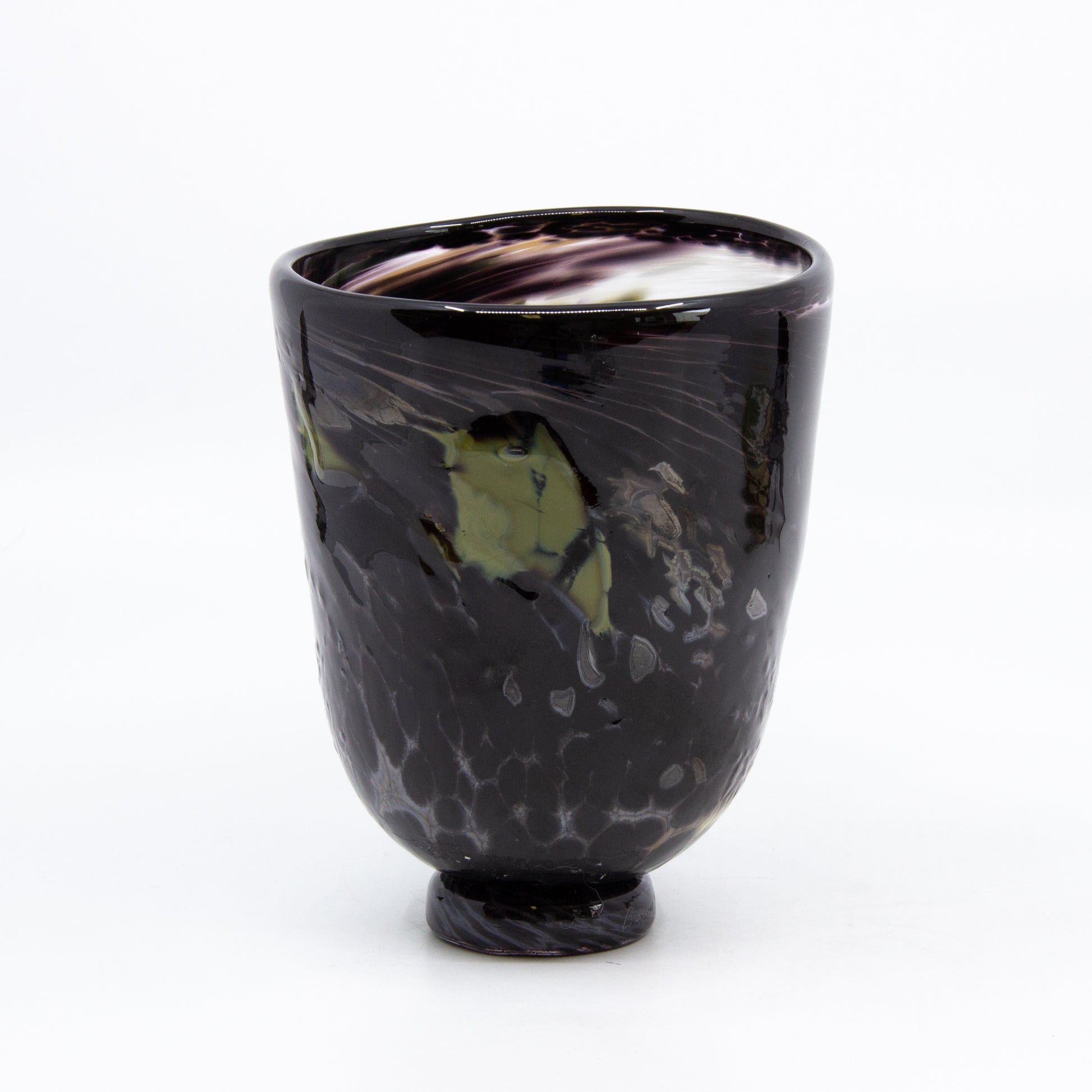 Tall bowl in black