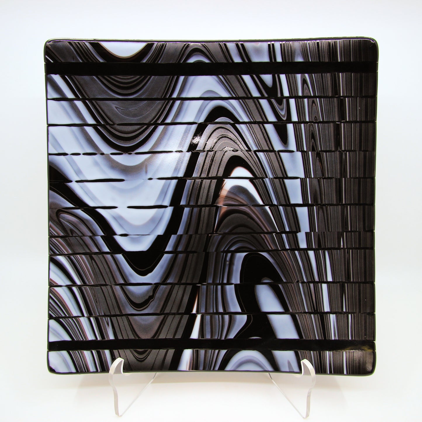 Back and white wavey stripe glass plate