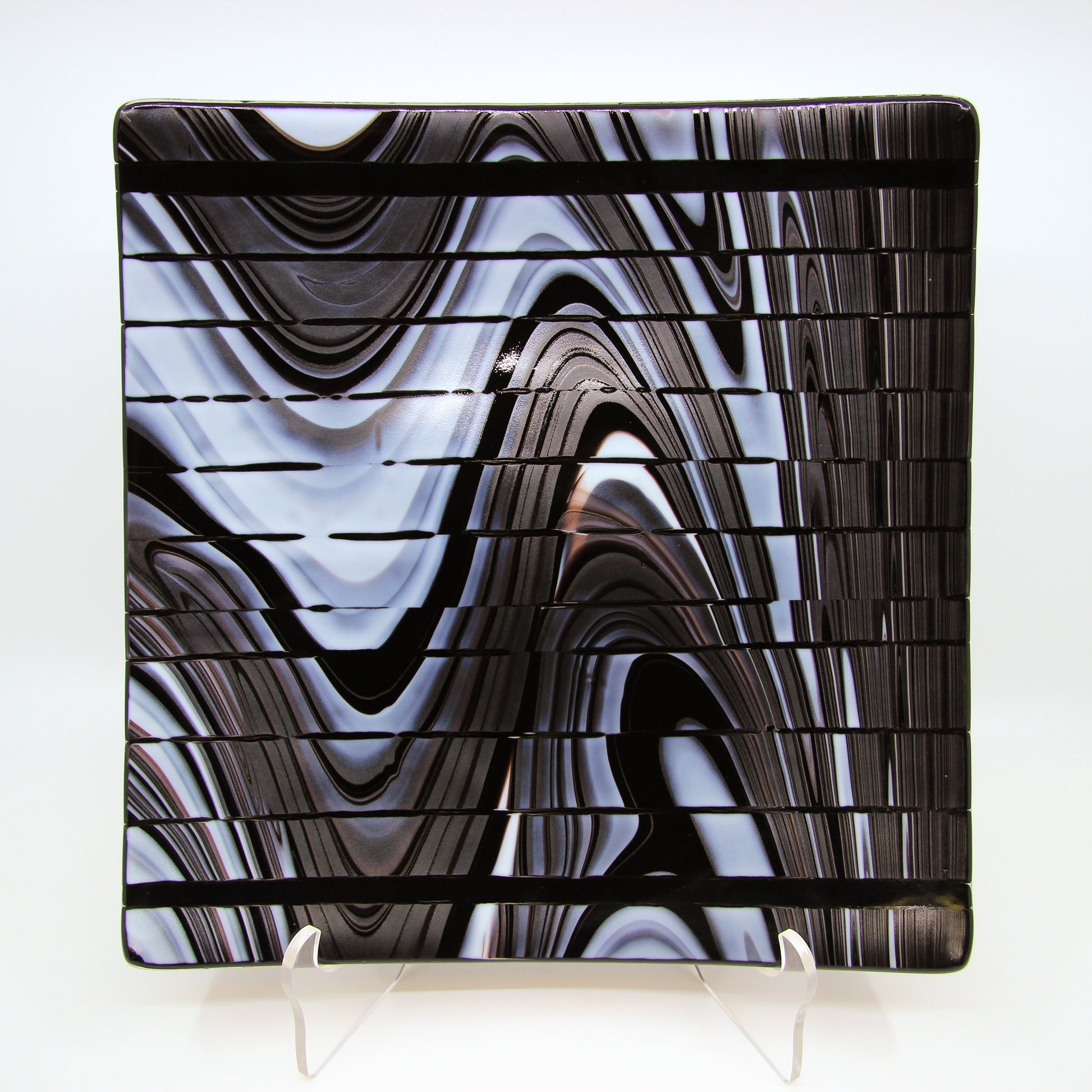 Back and white wavey stripe glass plate