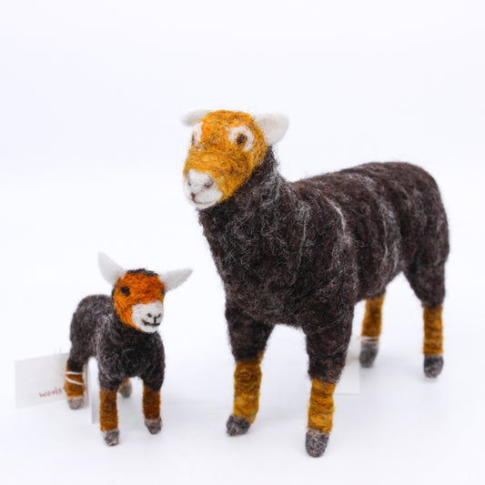 Brown sheep with lamb, felted 