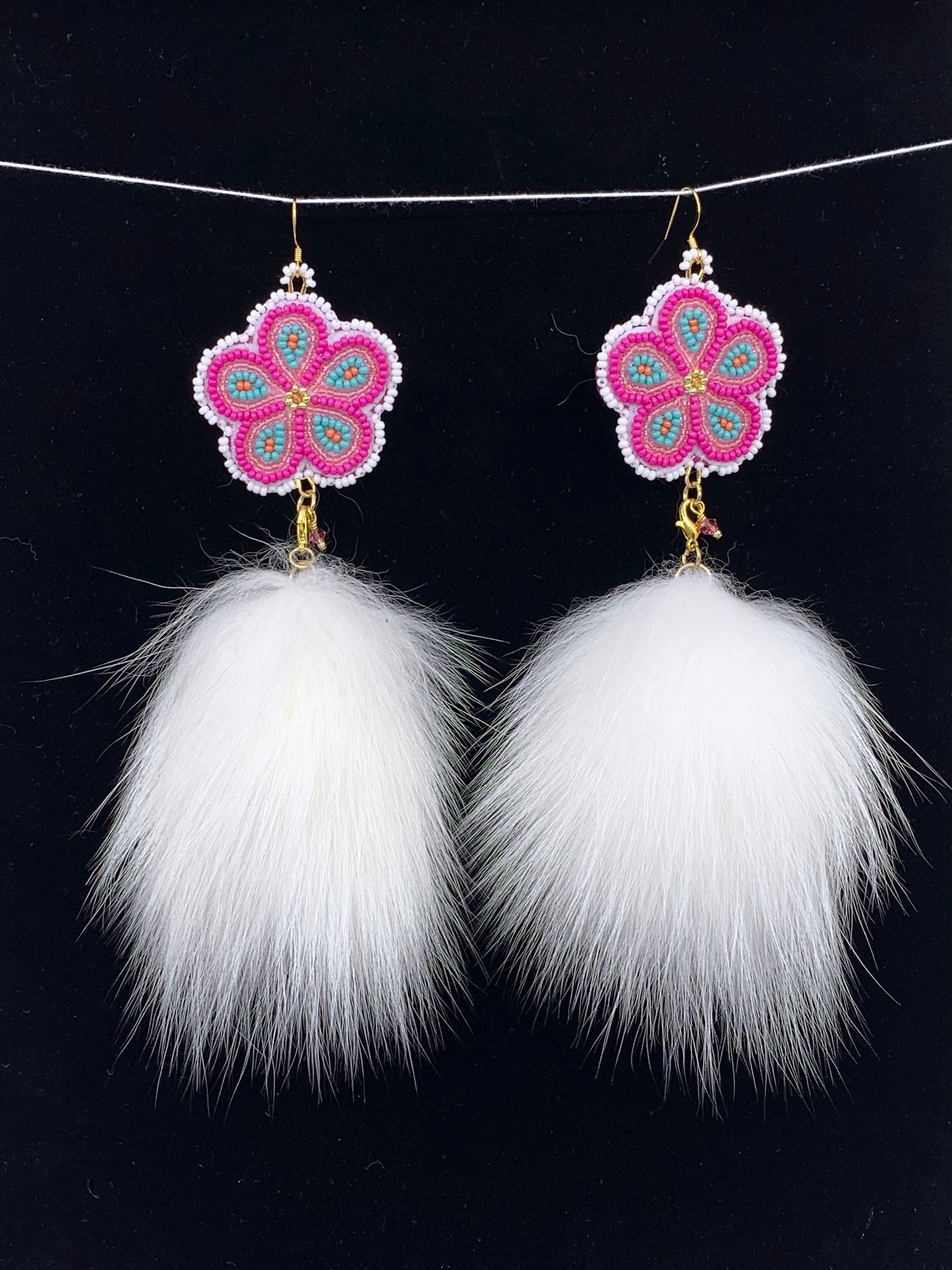 Metis Floral Beaded Earrings- Arctic