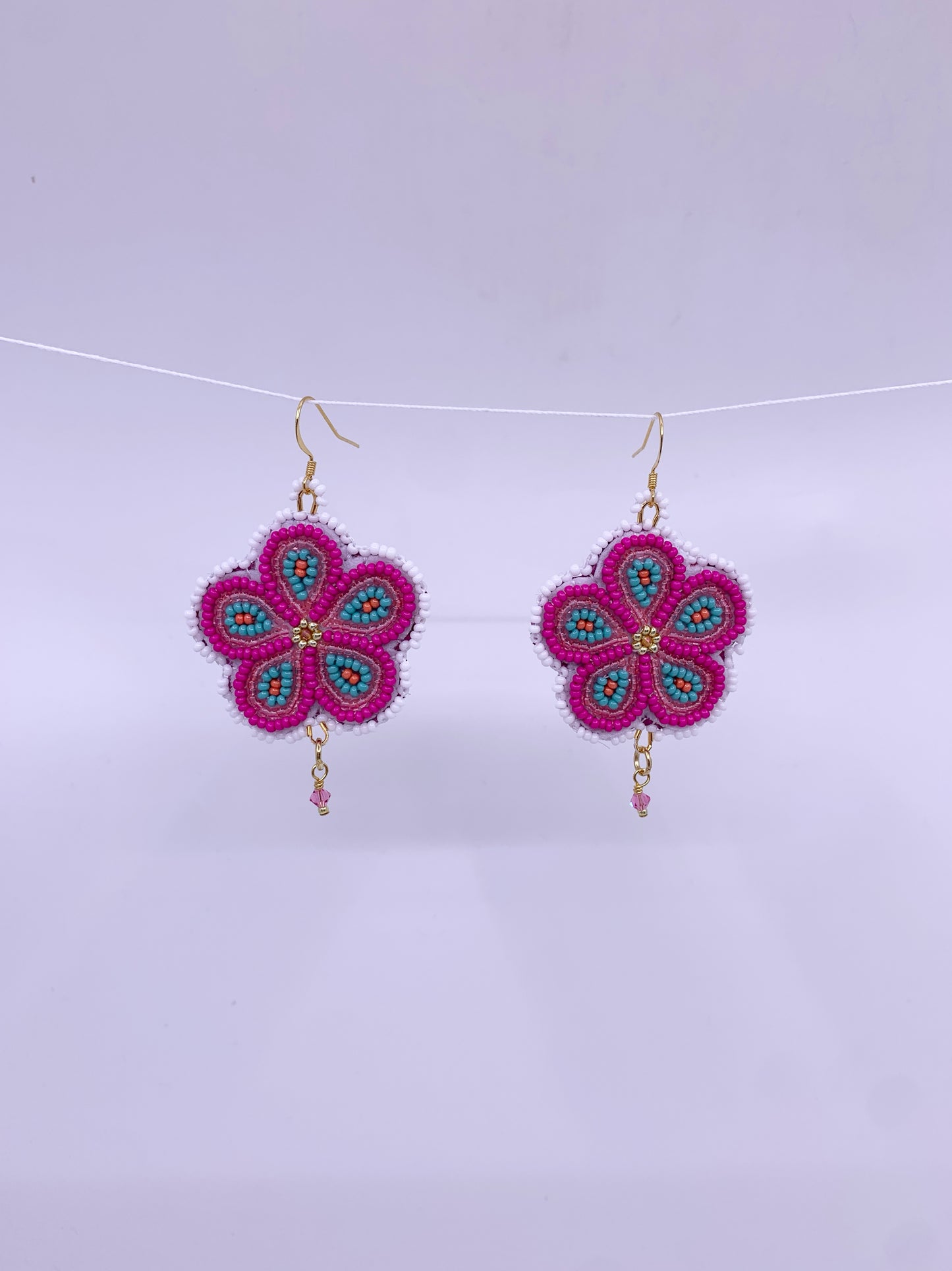 Metis Floral Beaded Earrings- Arctic