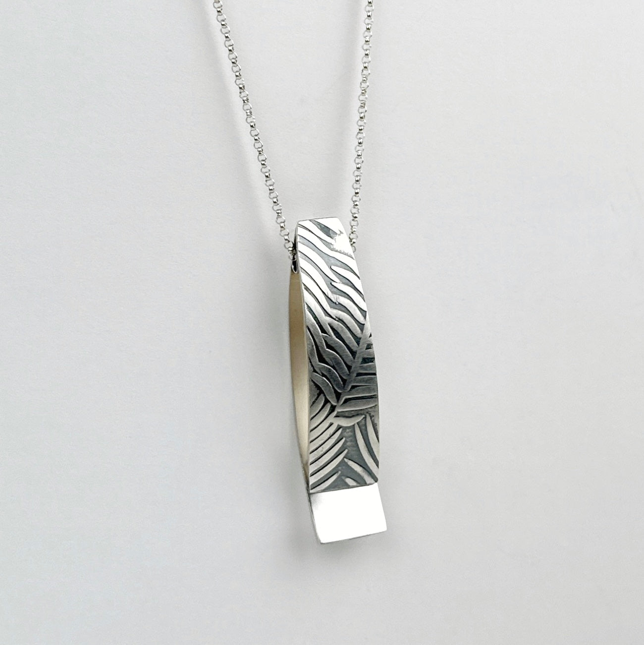 Frond Necklace