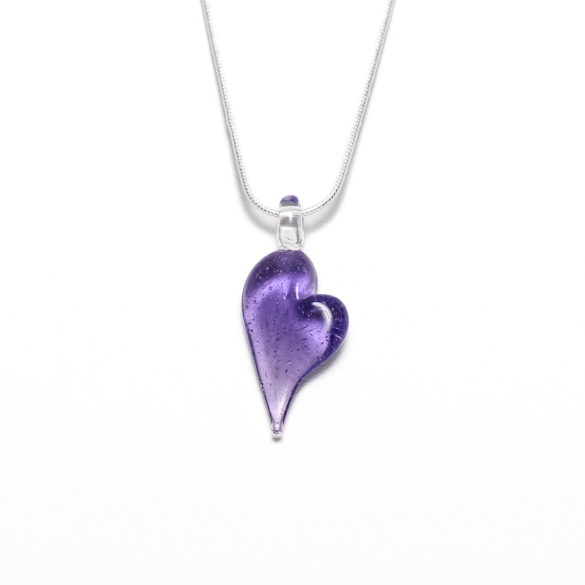 Glass heart necklace: Purple