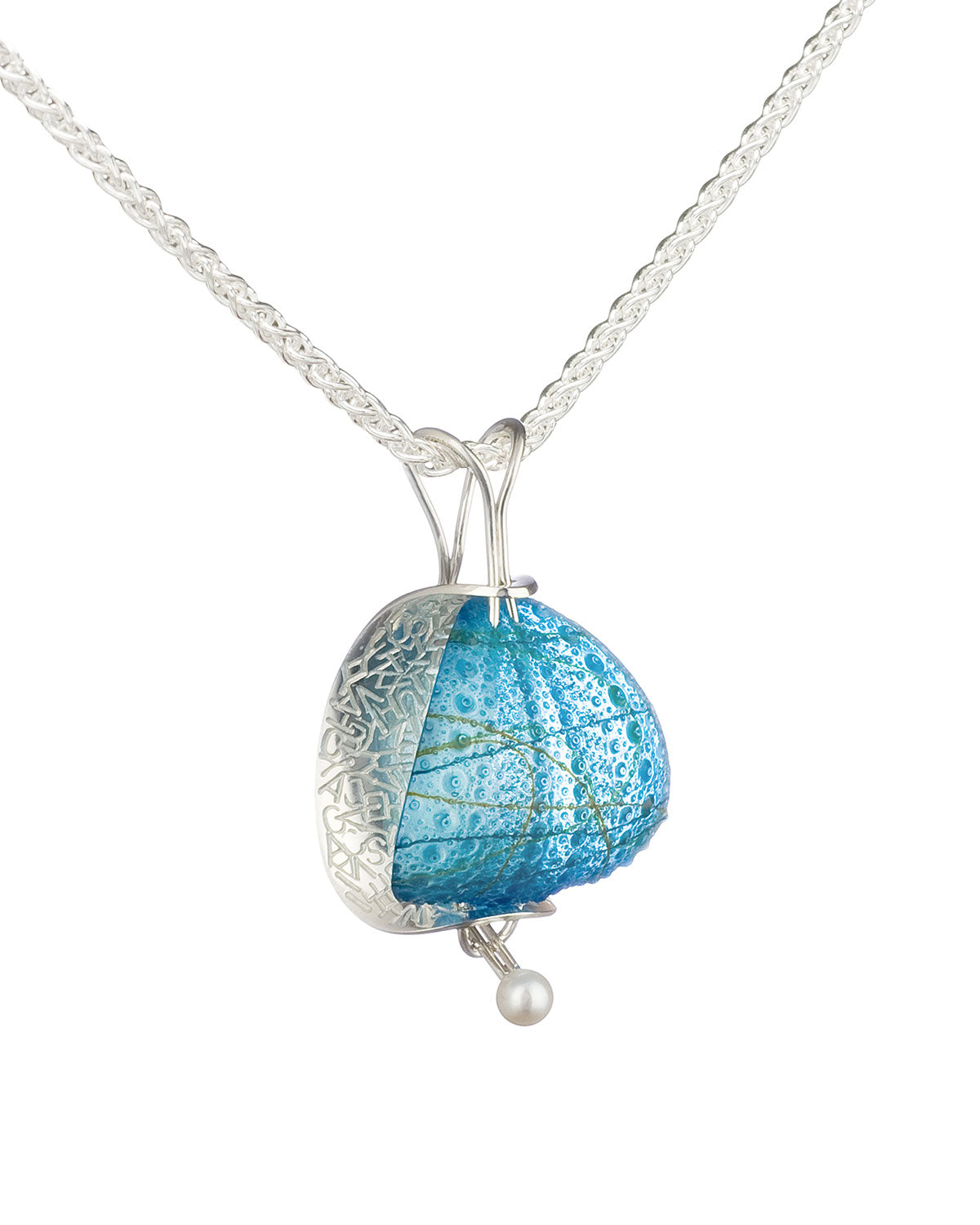 Retroflex Necklace