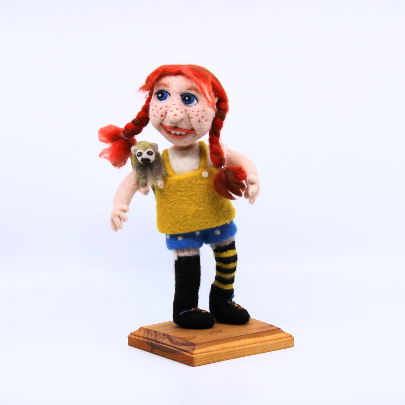 Pippi Longstocking - Felted statuette