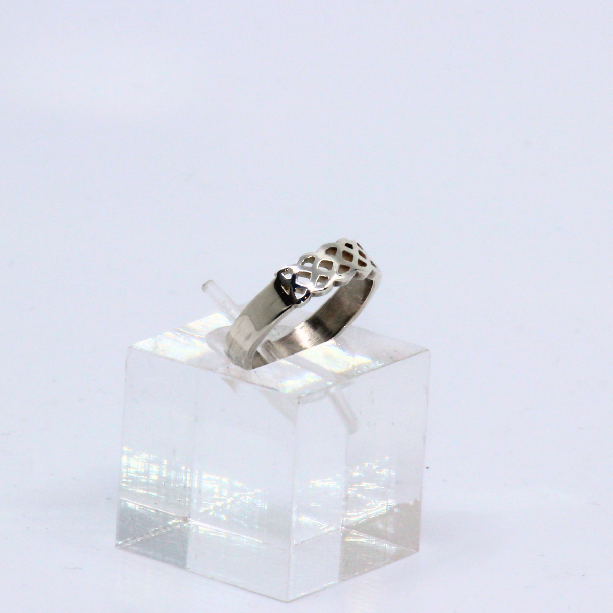 Knot Pattern Ring