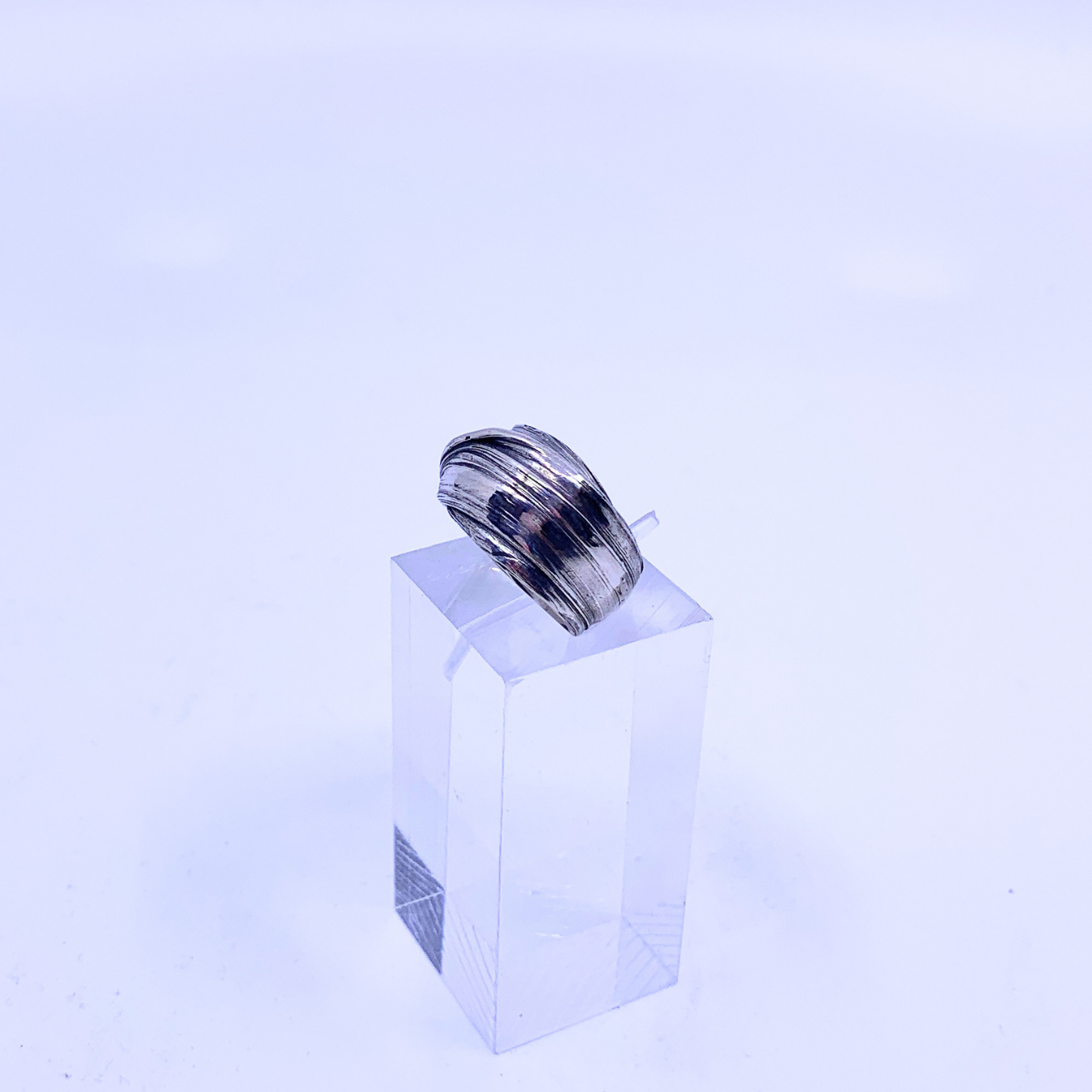 silver wide band 