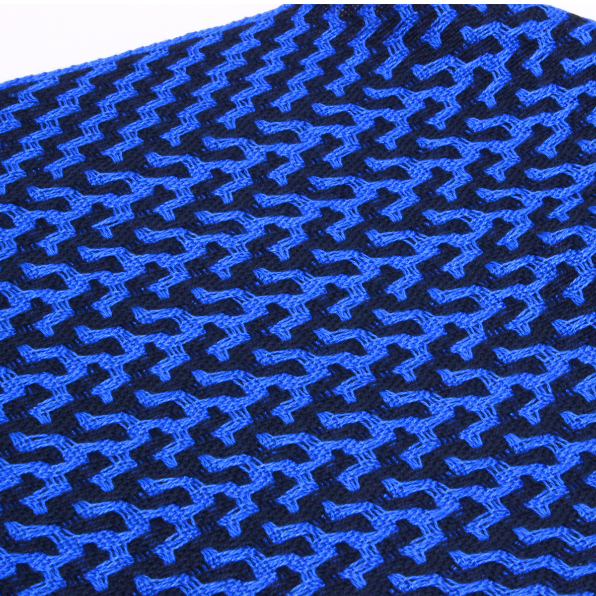 Oscillate Scarf #619